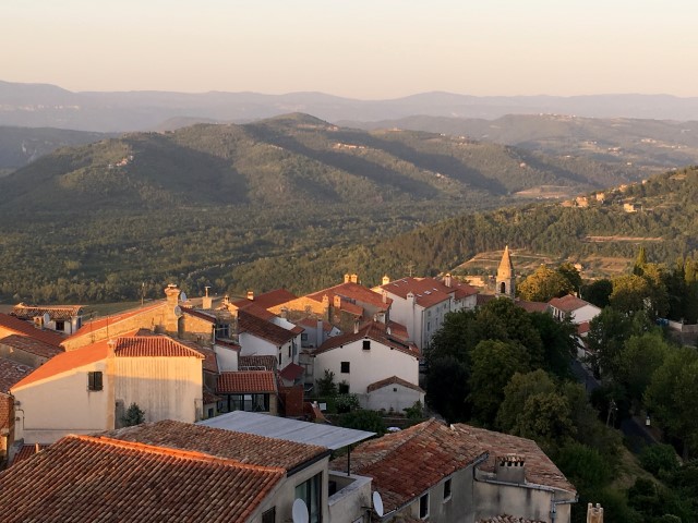 42632685-0CBA-4C0C-83A5-899D74E798C2