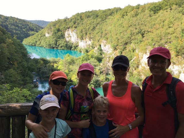 8F74CD46-D260-4F9F-A7A2-848193E89136