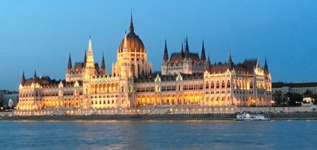 DA967611-EEEF-4744-B883-CBA2838ADF83